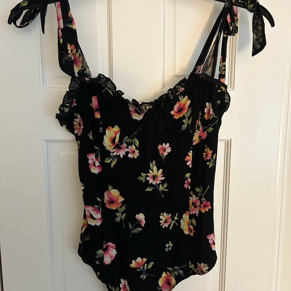 4 bodysuits